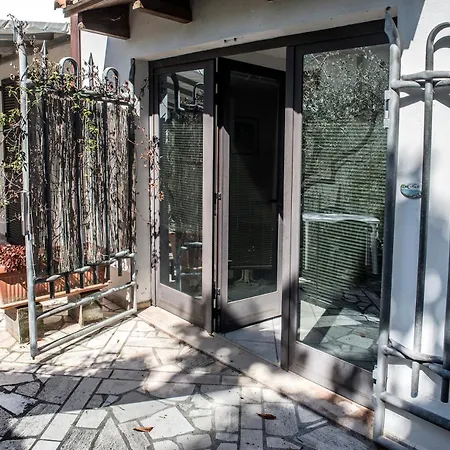 Numana, Ampio Bilocale Con Portico - N202